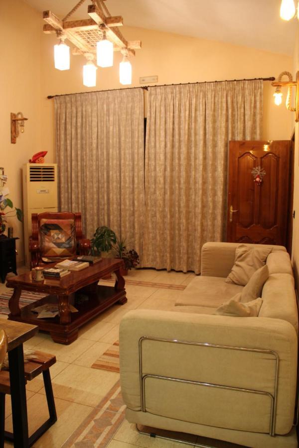 Cozy Big Apartment With Balcony Tirana Kültér fotó