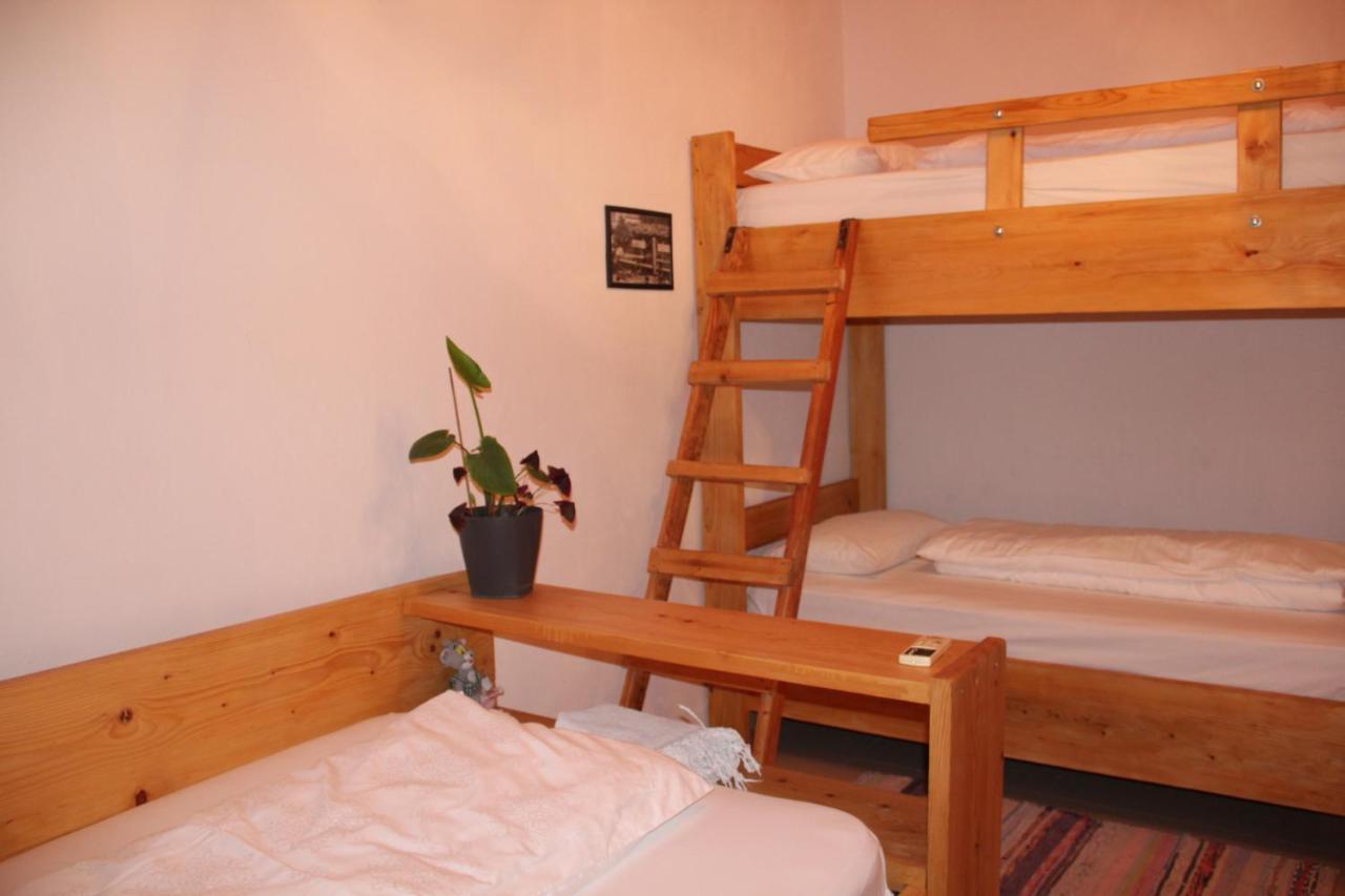 Cozy Big Apartment With Balcony Tirana Kültér fotó