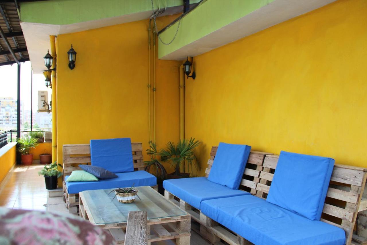 Cozy Big Apartment With Balcony Tirana Kültér fotó