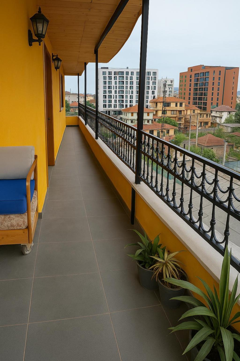 Cozy Big Apartment With Balcony Tirana Kültér fotó