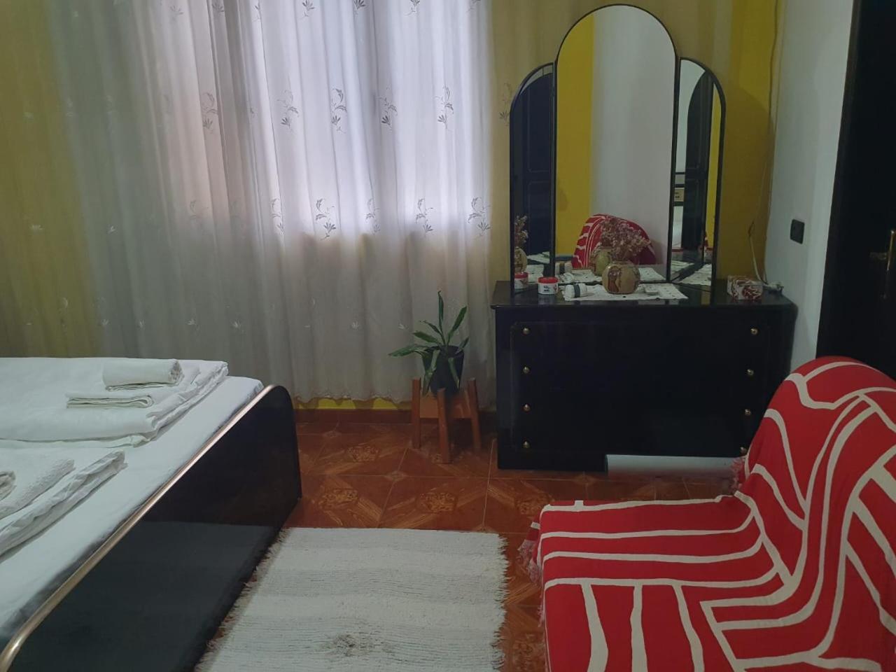 Cozy Big Apartment With Balcony Tirana Kültér fotó