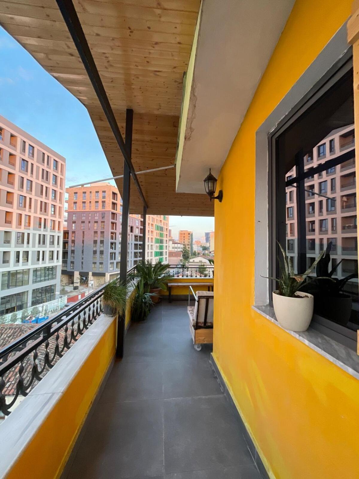 Cozy Big Apartment With Balcony Tirana Kültér fotó