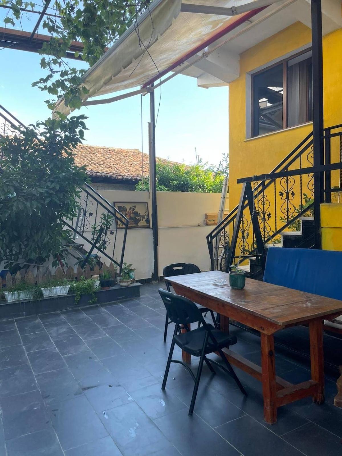 Cozy Big Apartment With Balcony Tirana Kültér fotó